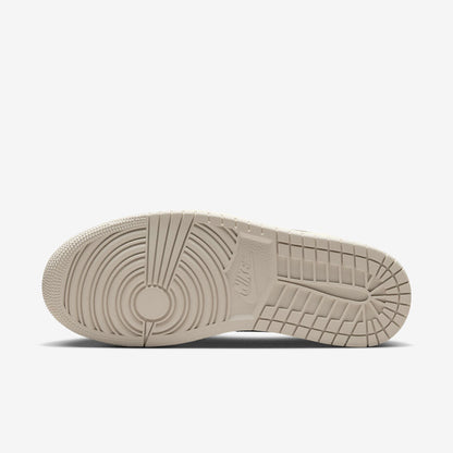 Nike_Air Jordan 1 Low Se Sanddrift Glacier Blue